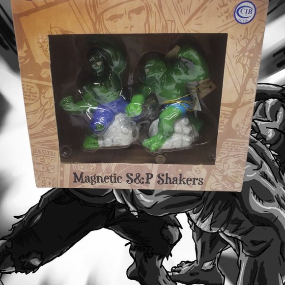 Hulk v Abomination Ceramic Salt & Pepper Shakers - Magnetic - Picture 2 of 8